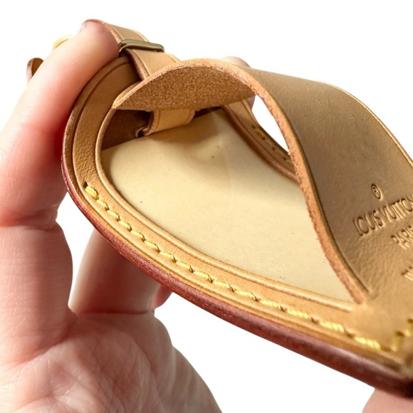 Authentic Louis Vuitton Vachetta Leather Large Luggage Tag with Poignet - Picture 3 of 9